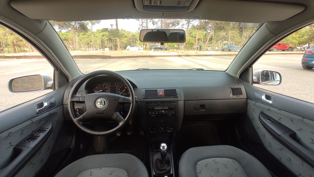 Skoda Fabia 2003 1.4 gasolina 173mil KMS
