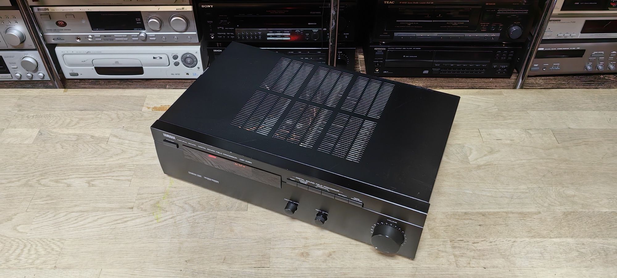Підсилювач Yamaha DSP-E390/8Ω