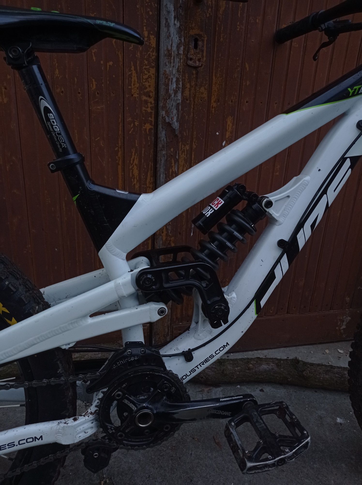 Rower Yt tues industries L (Dh Fr )