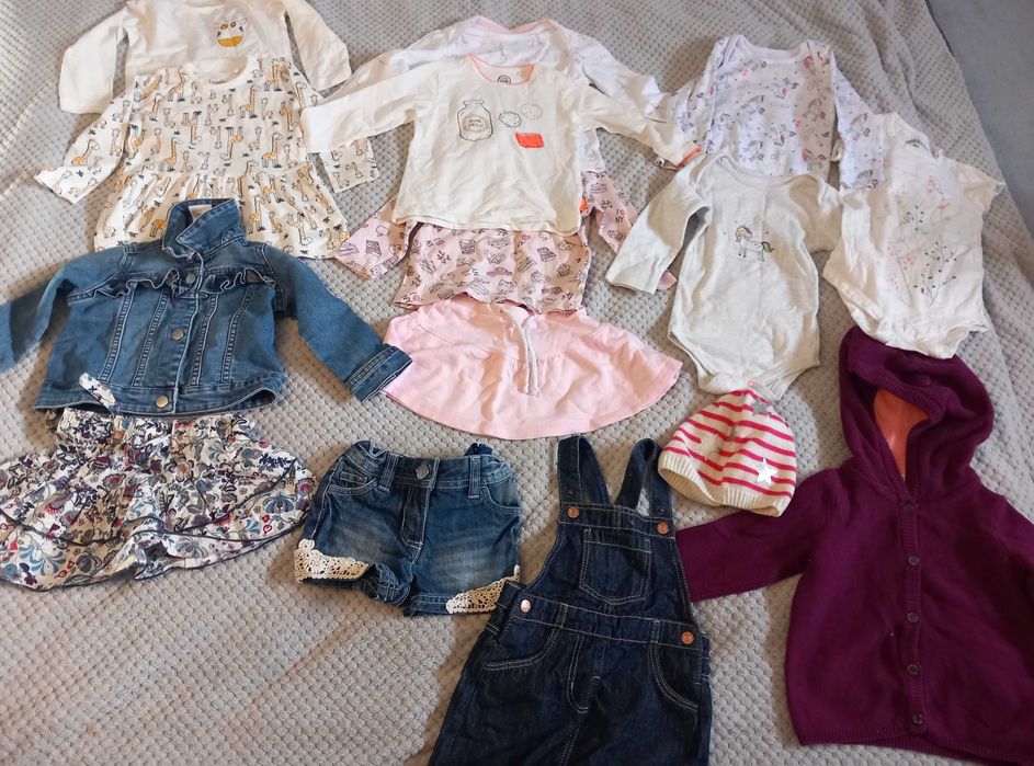 Zestaw ubranek dla dziewczynki 74-80 cm