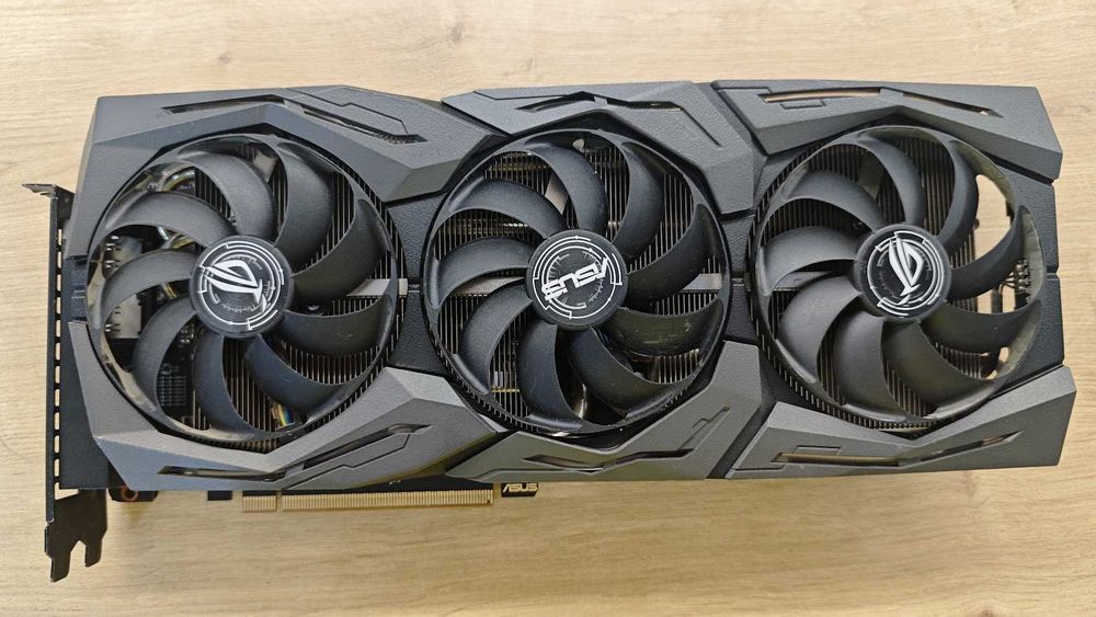 Asus RX 5700 8 GB STRIX OC ігрова дуже потужна краще 580 vega nvidia