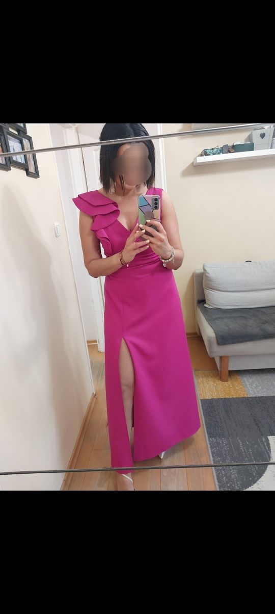 Suknie fuksja M/L