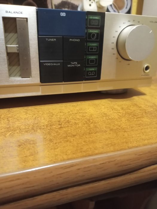 Усилитель Marantz PM 240