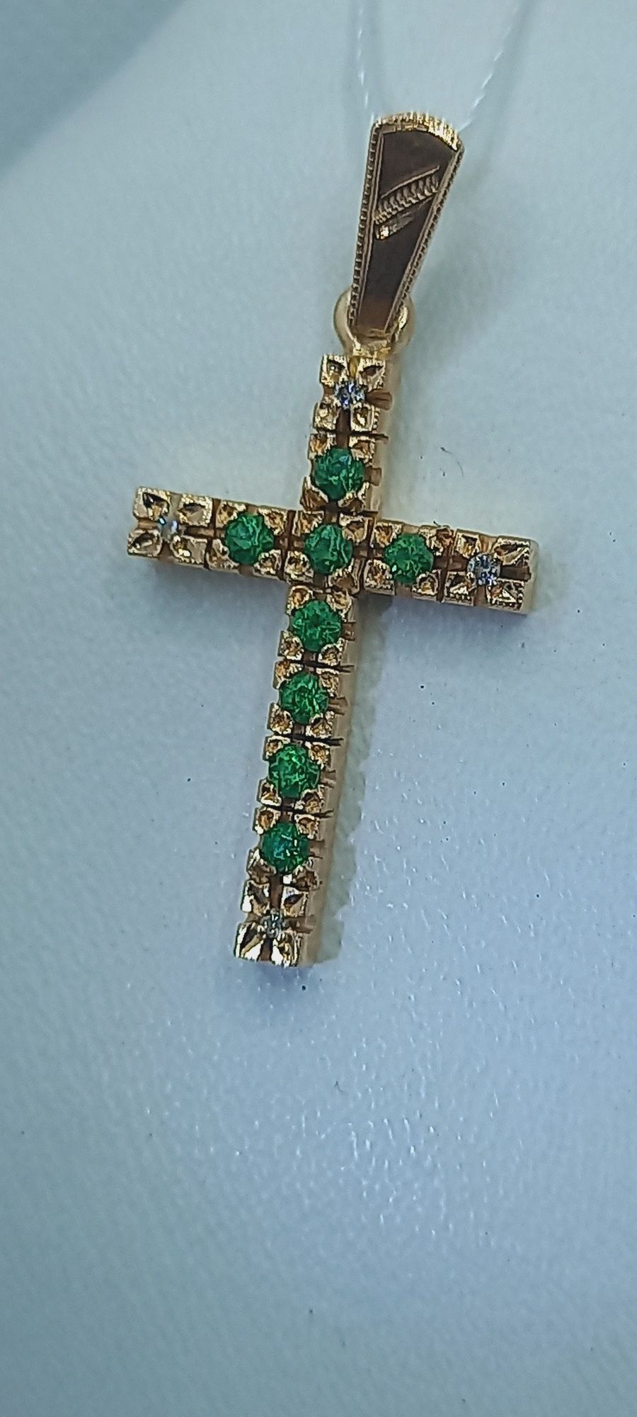 Підвіс хрест з демантоідом(рідкісний зелёный гранат)та діамантами