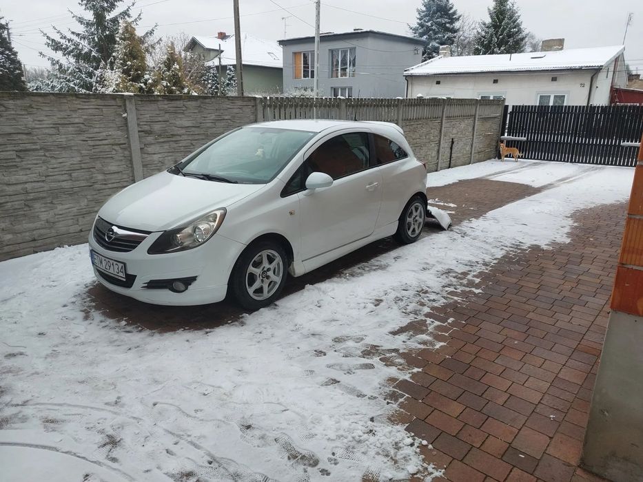 Opel Corsa Opel Corsa wersja OPC z silnikem 1.7 Cdti. USZKODZONY TYŁ.