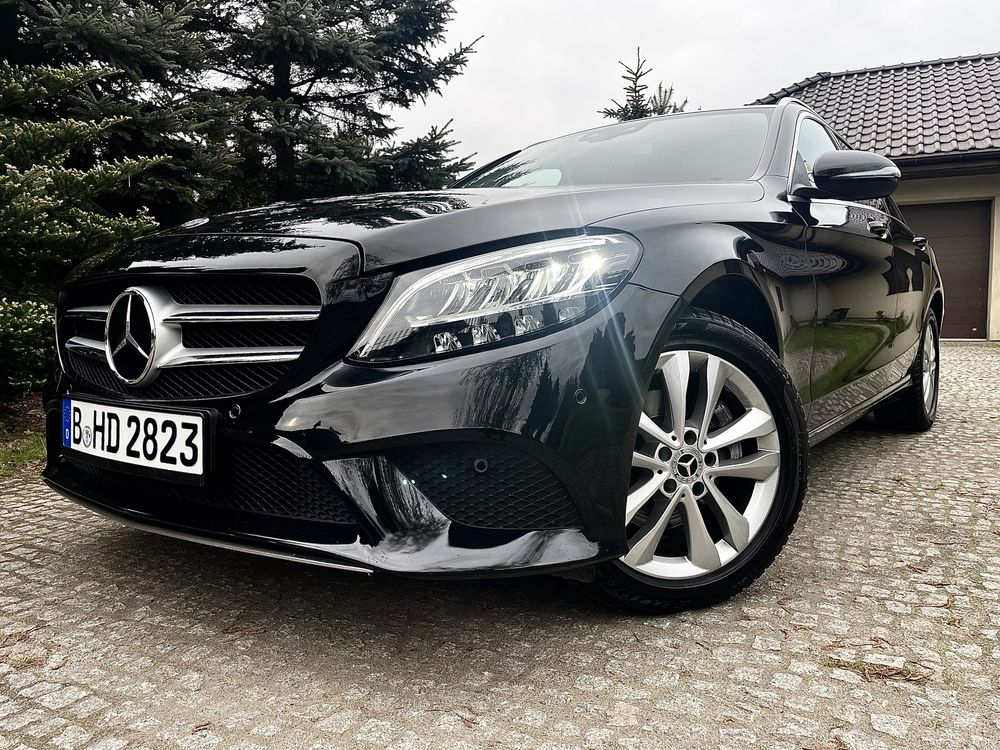 Mercedes Benz C220d Lift! 2019 BiLED Skóra 9G-Tronic Asystenci!