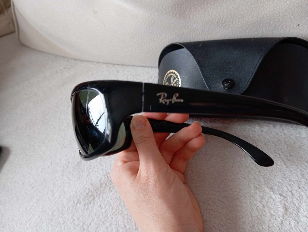 Okulary przeciwsłoneczne Ray Ban czarne uzywane