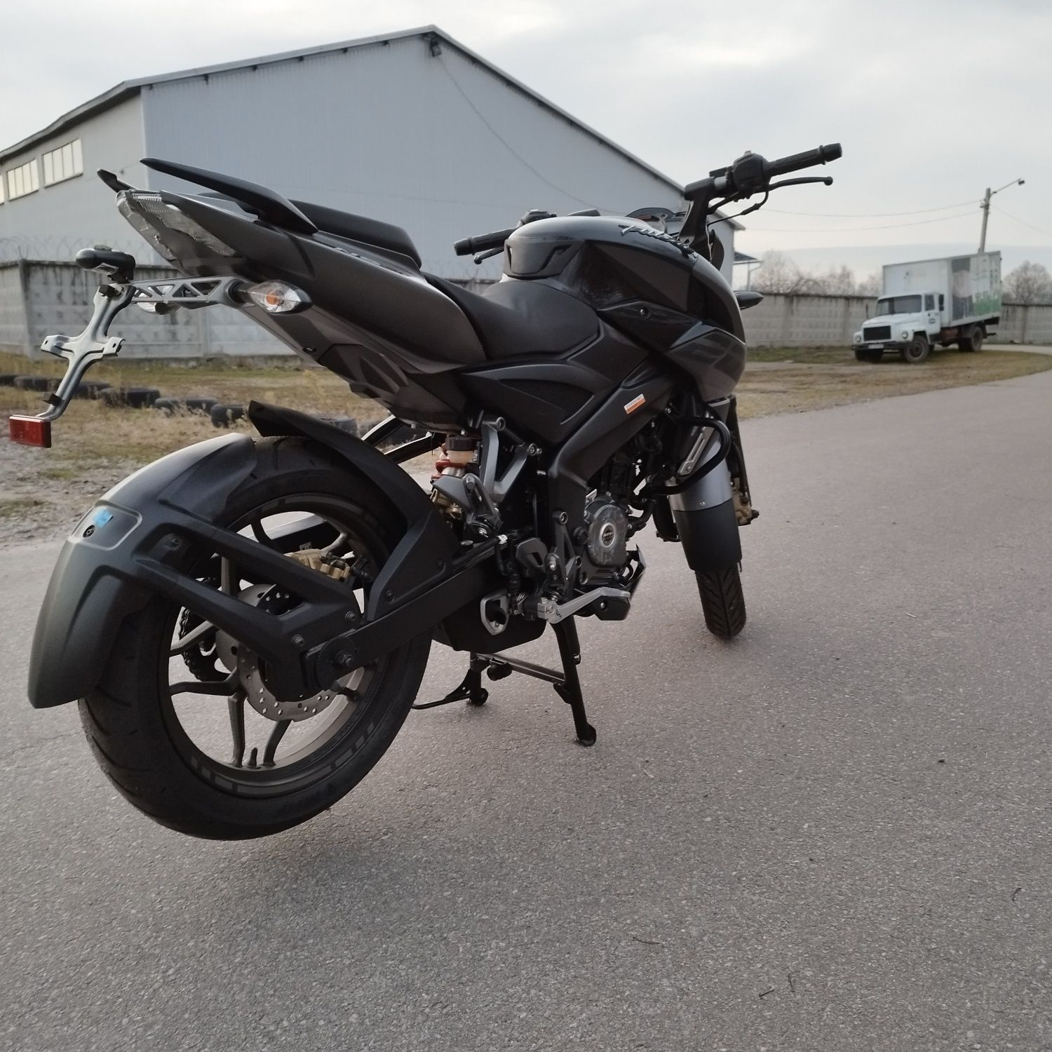 Bajaj Pulsar NS 200