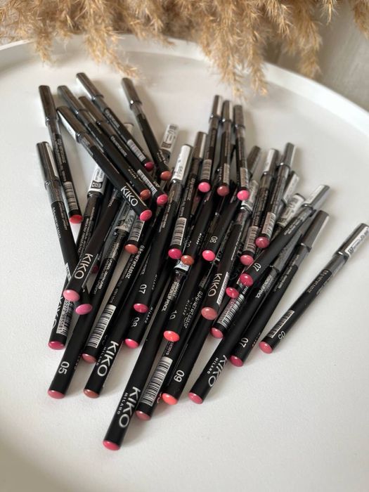 Косметика Kiko, помади,