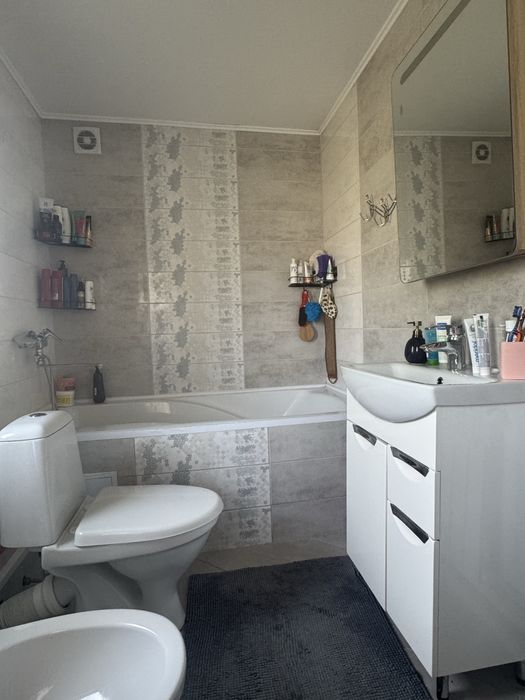 Будинок неподалік міста Шептицький