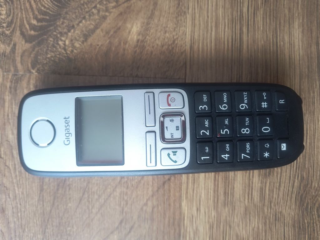 Telefon stacjonarny Gigaset A400 ze stacją dokującą sprawny