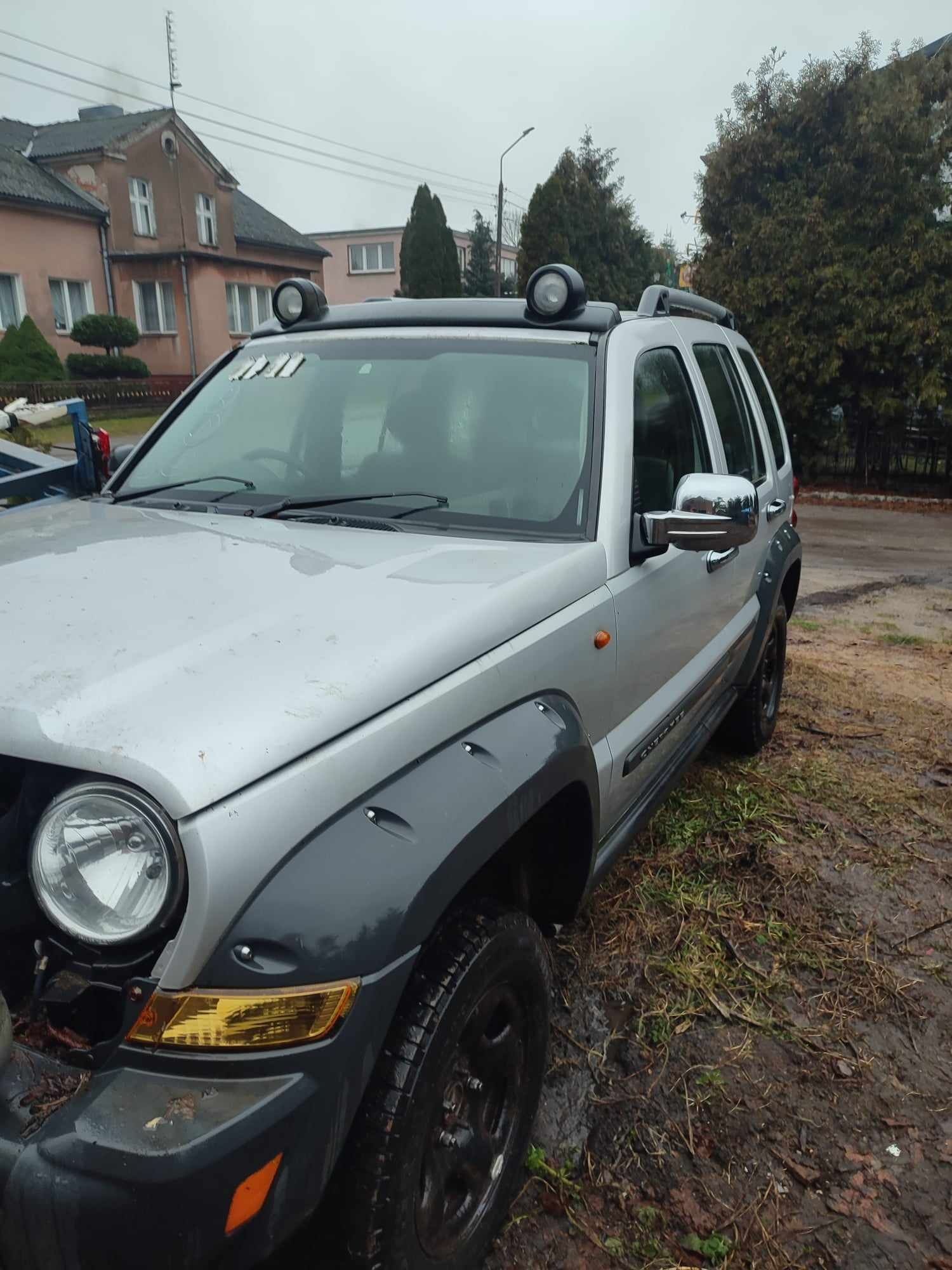 Jeep Cherokee karoseria anglik