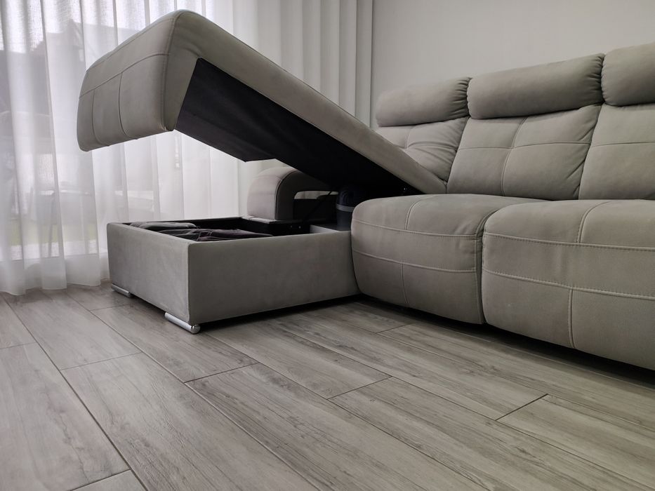 Sofá Chaise Longue com arrumação + 4 Pufes