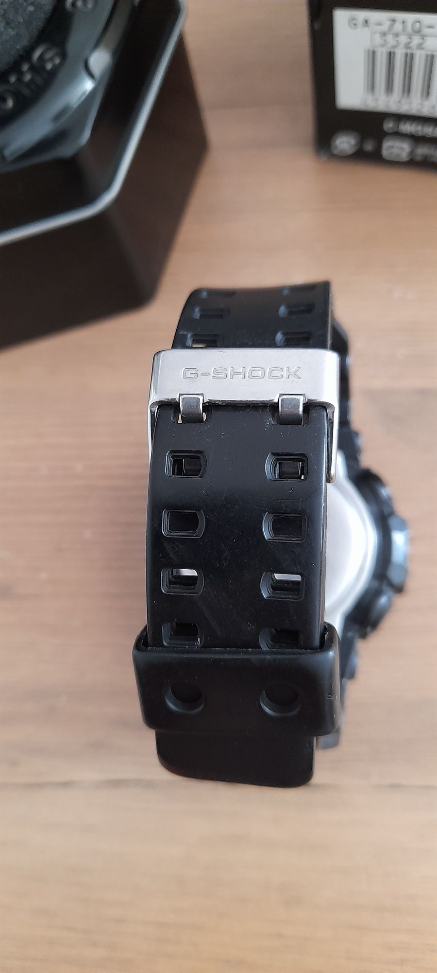 Casio G-Shock GA 710 1a2er