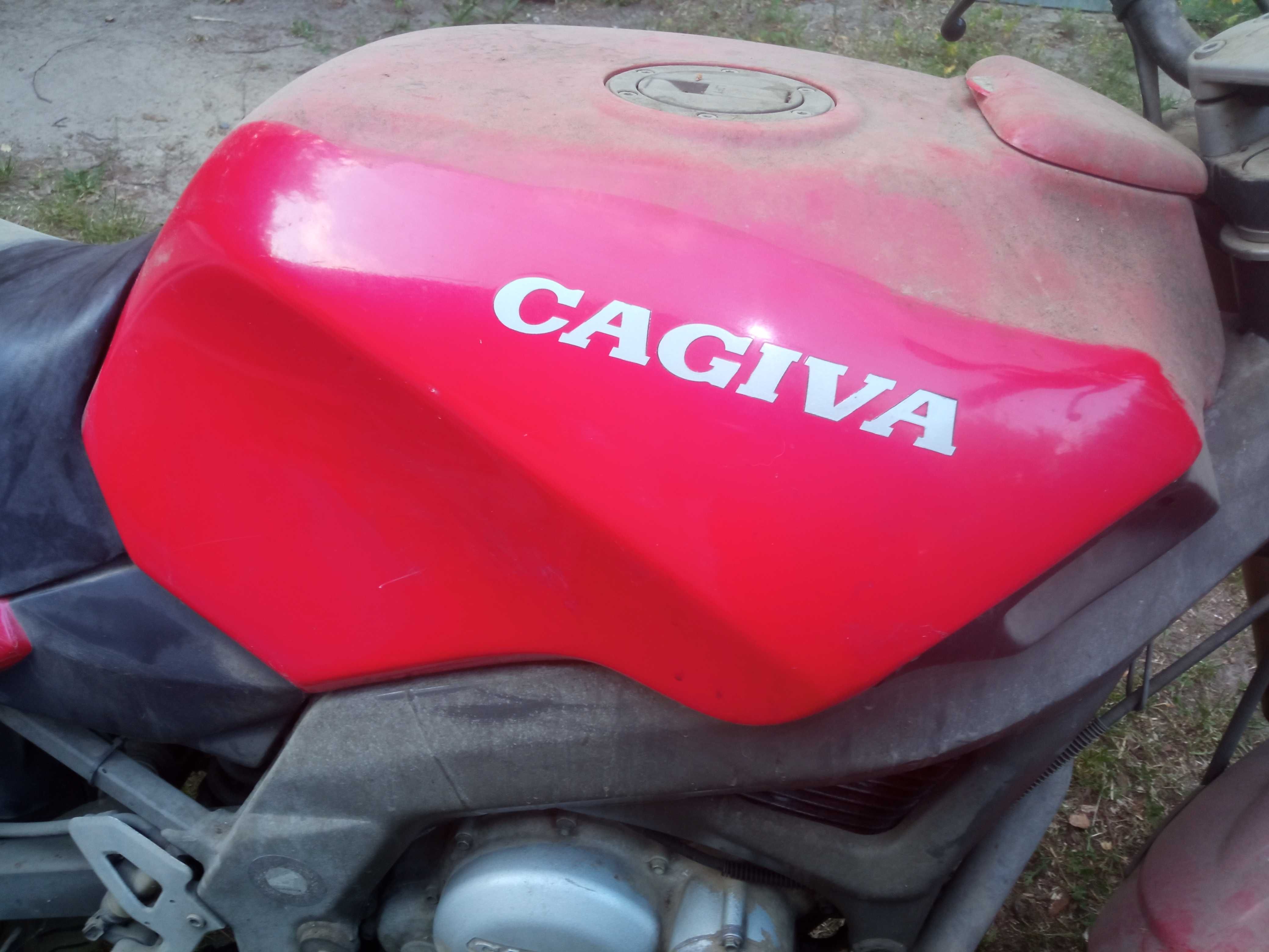 Prawdziwy klasyk - Cagiva River 600 - czerwona Włoszka.