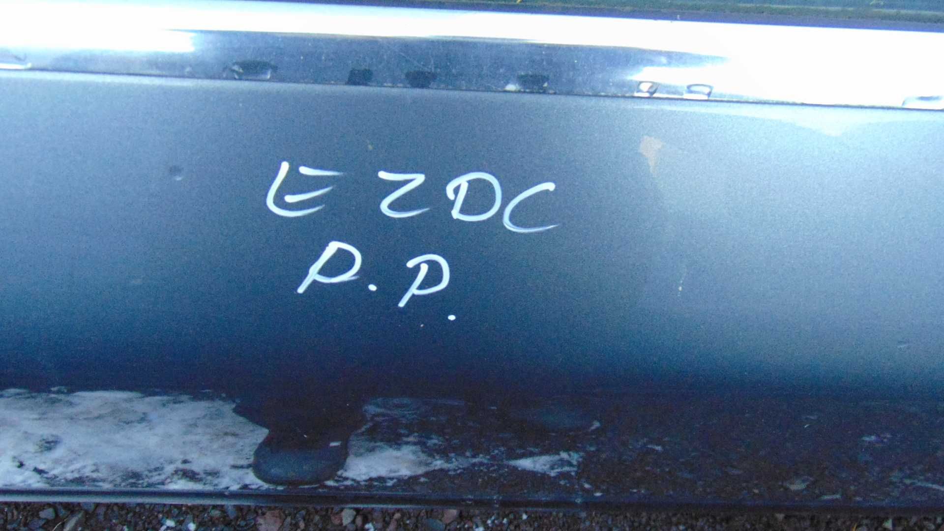 Gru3 Drzwi prawy przód prawe przednie peugeot 607 ezdc wysyłka części