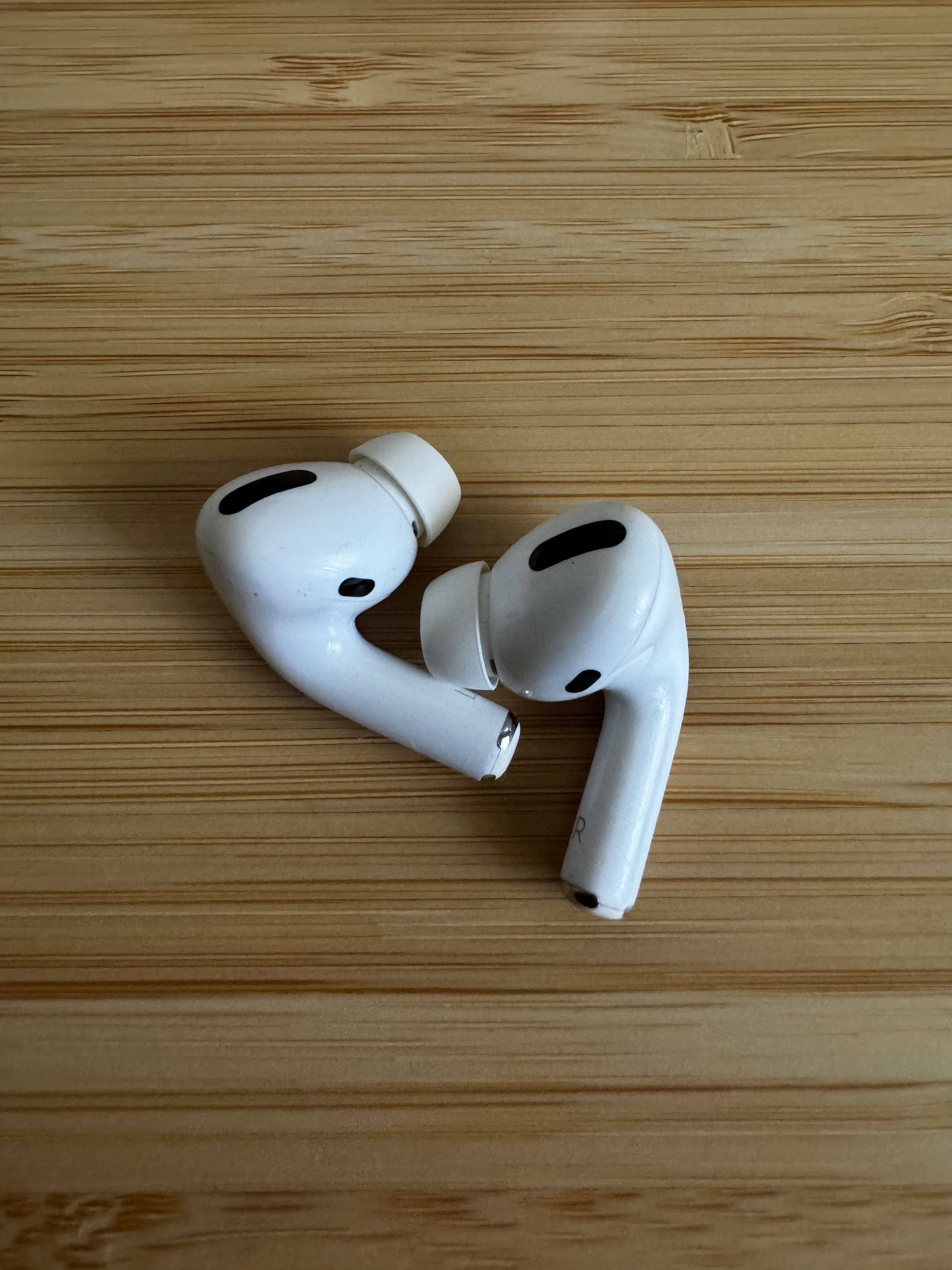 Apple AirPods Pro 1 generation A2084 (2 pairs)