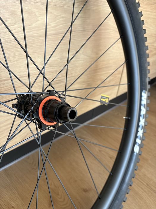 Koła Karbonowe Elitewheels 29” 30mm XD 148x12 110x15 Opony maxxis NOWE