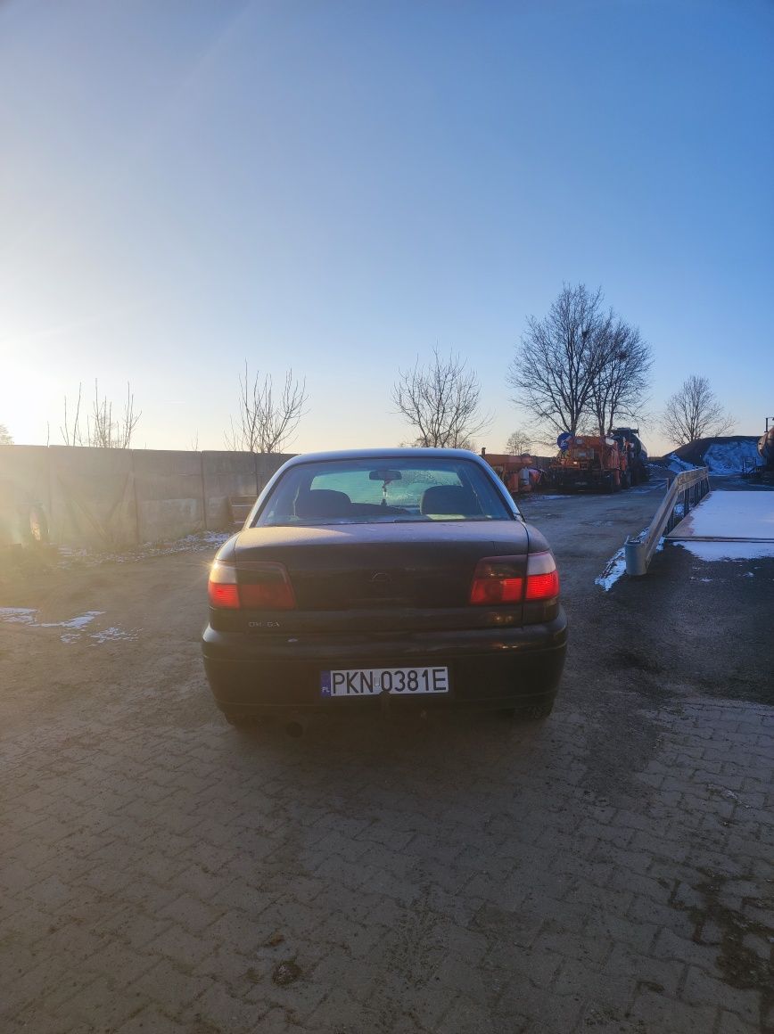 Opel Omega Bfl 2.2 benzyna