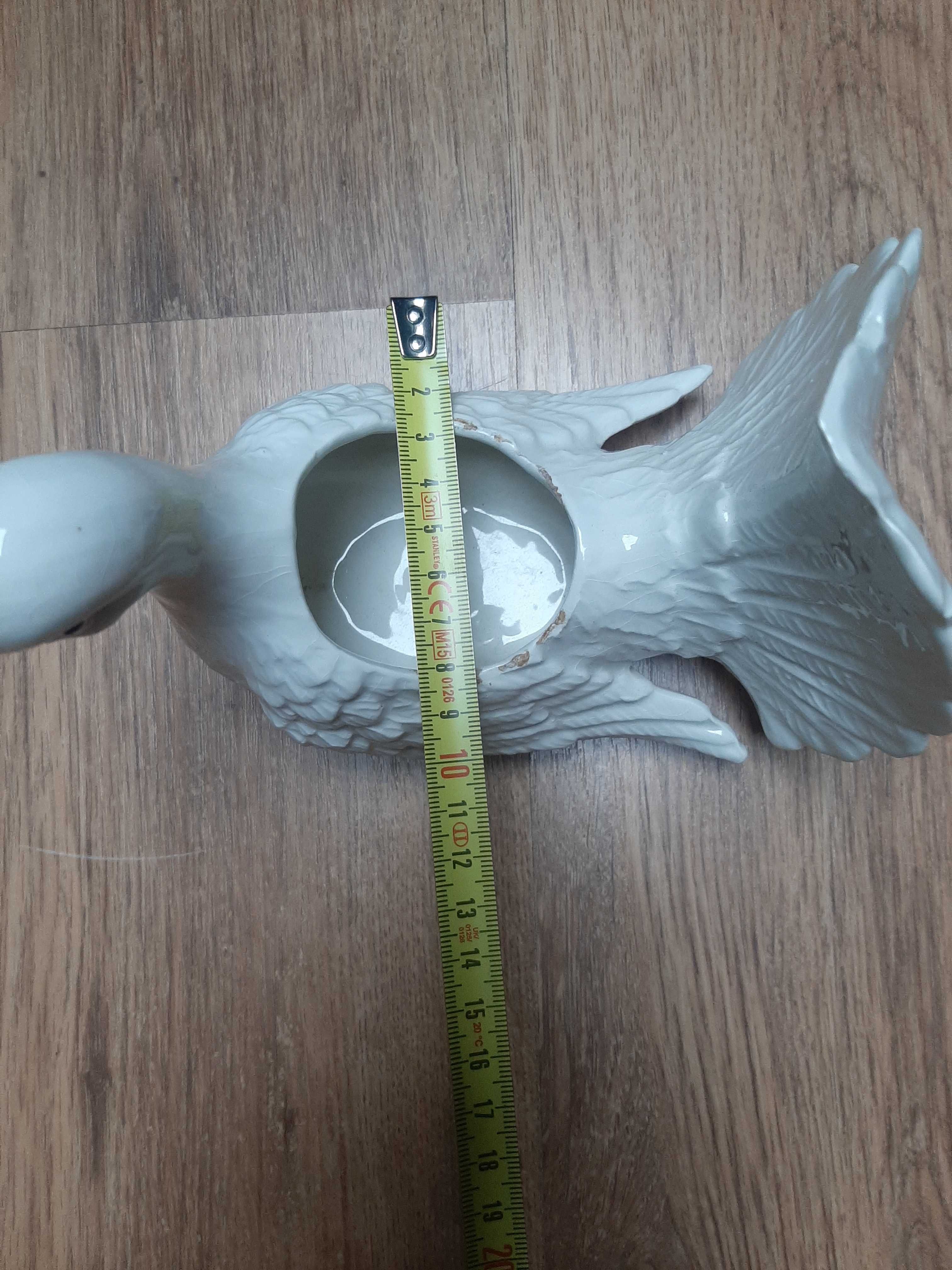 Porcelanowa figurka wazonik gołąb