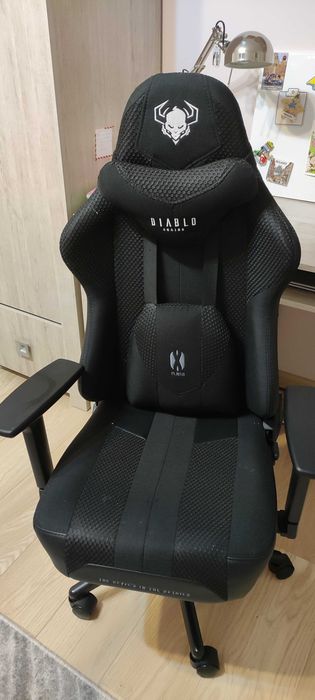 Krzesło Diablo Kids czarne