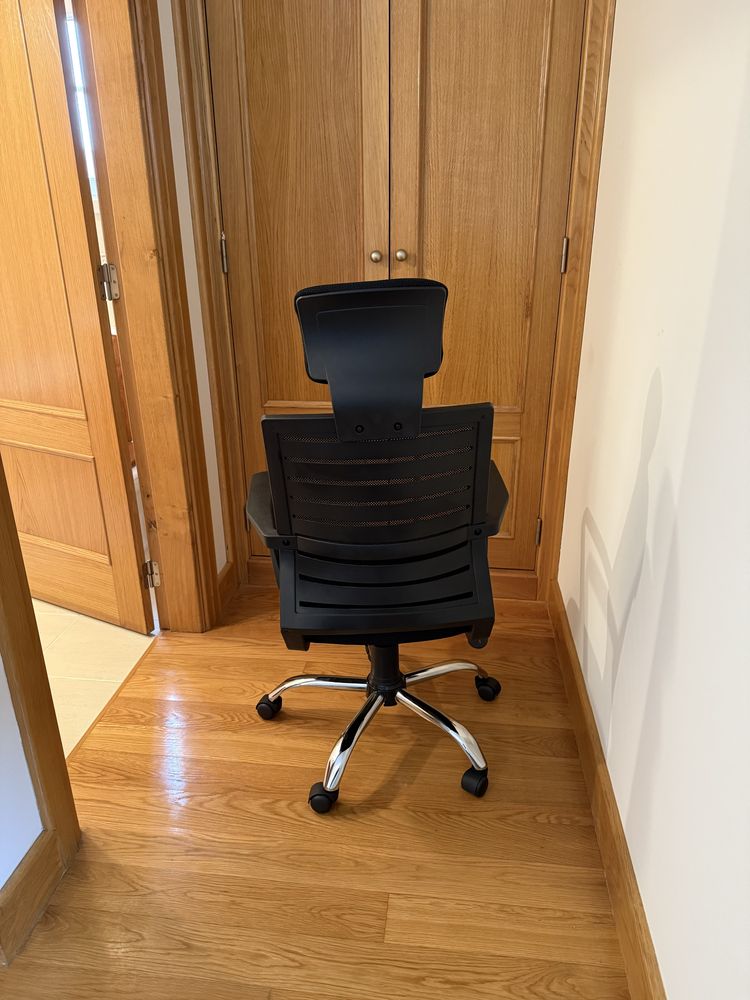 Cadeira de Escritório Ergonómica