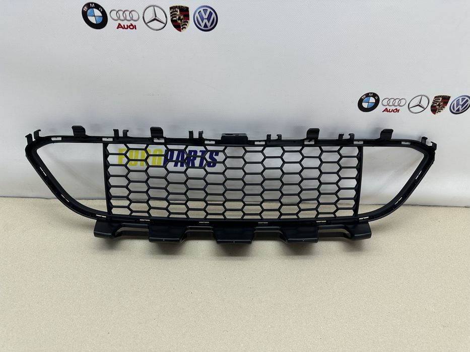 BMW F30 F31 Решетка М пакет центральная Решітка