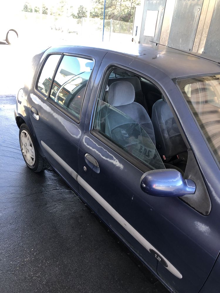 Renult clio 1.2 gasolina