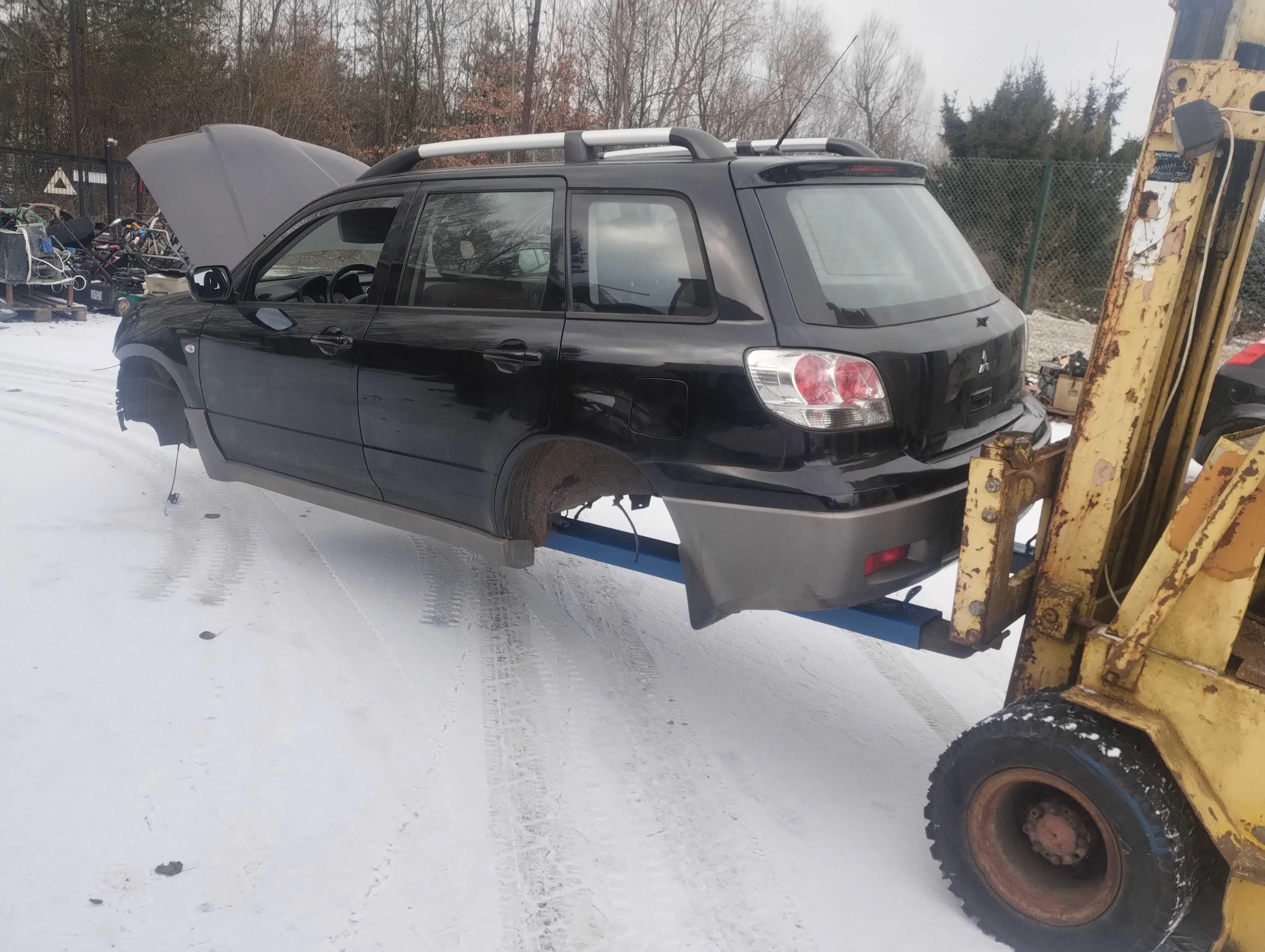 Outlander I 2003r x42 x42b części napęd wózek wahacz wał maska drzwi