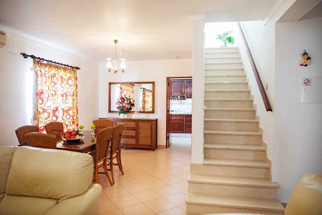 Moradia T3+1 no Centro Olhos de Água- Torre da Medronheira- Albufeira
