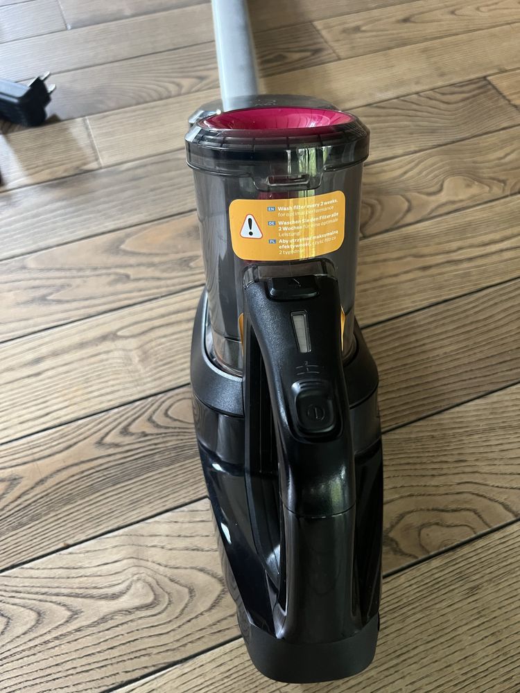 Odkurzacz bezprzewodowy Philips  FC6722 01