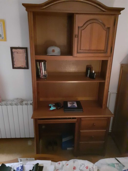 Secretária em madeira pinho mel