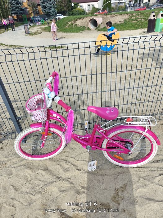 Rower dziecięcy.