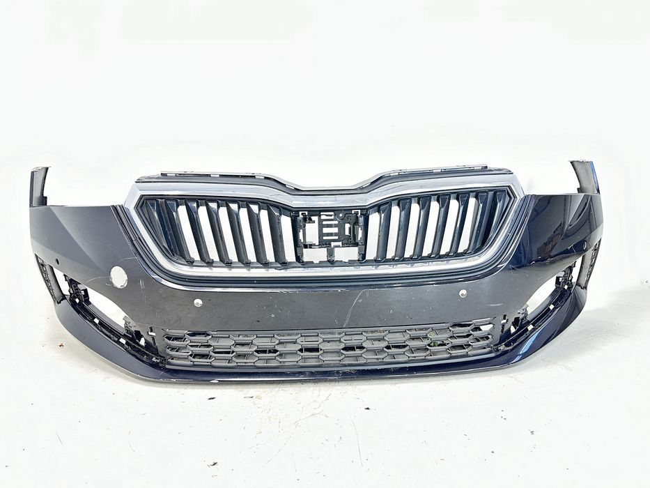 Skoda Scala zderzak przedni przód 4xPDC czarny