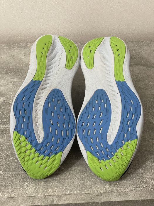 Кросівки Asics Gel-Nimbus 26, 44 розміру