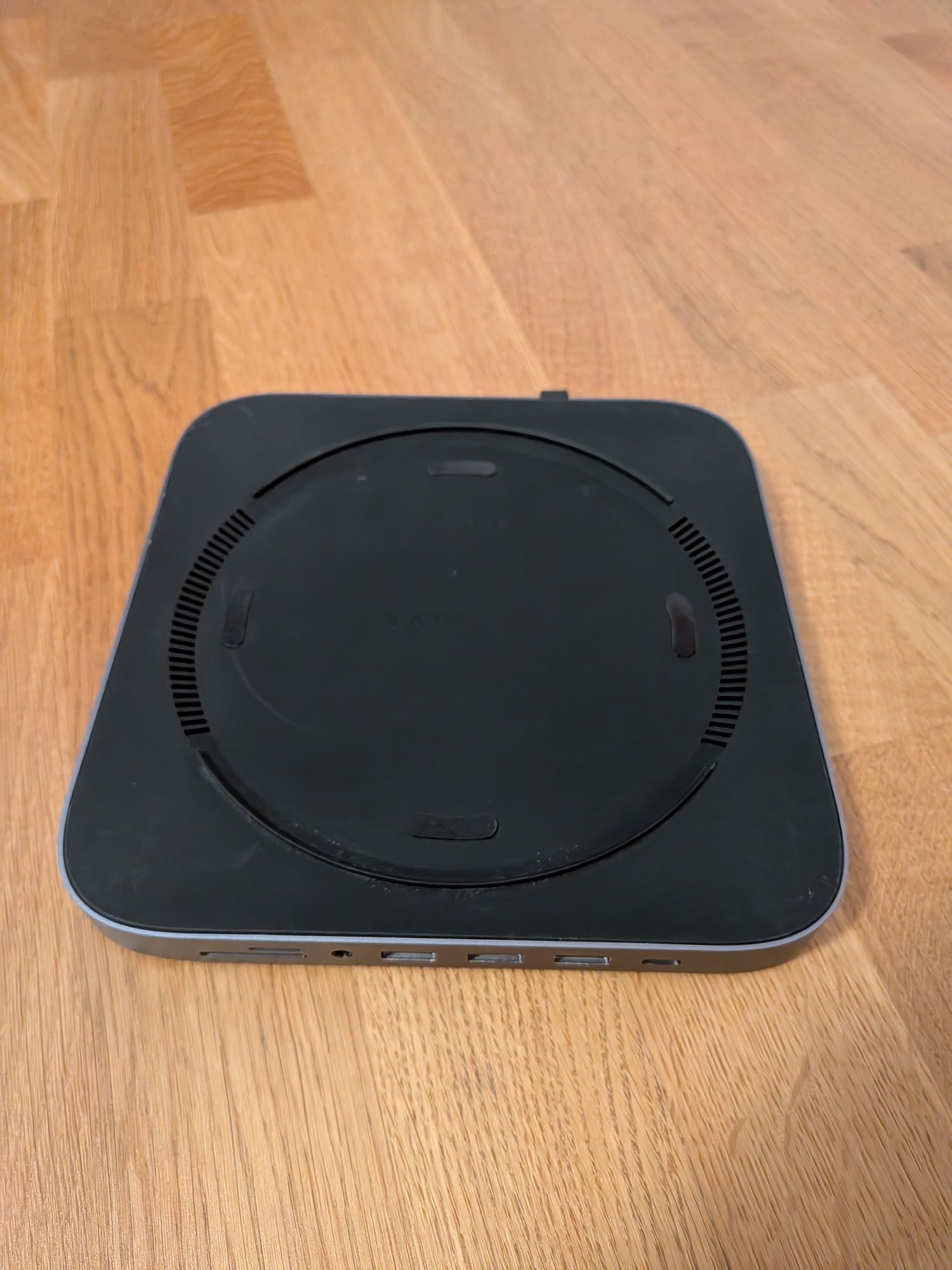 Stacja dokujaca dock hub do MacMini Satechi M1, M2 i intel