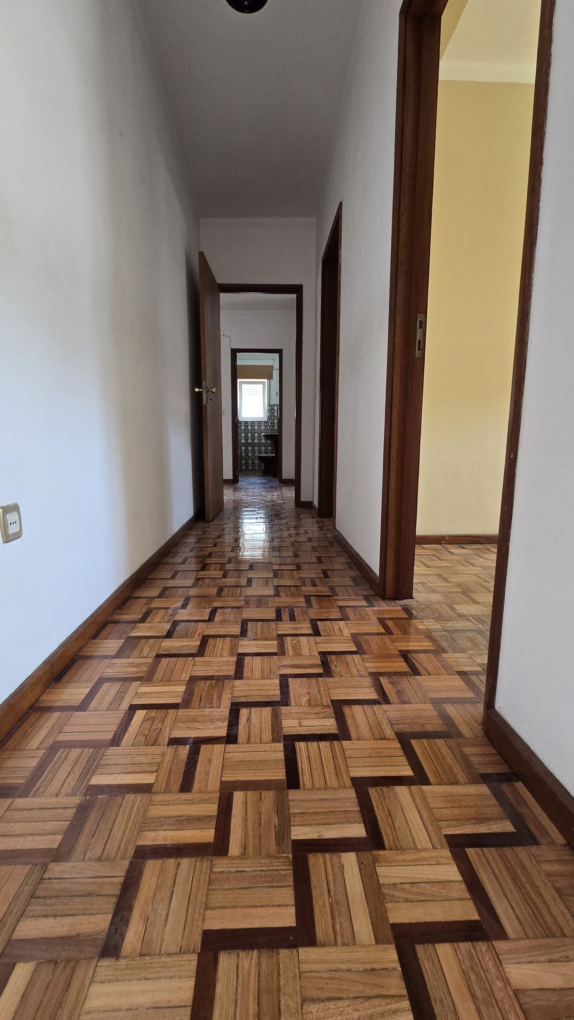 Apartamento t 4 no centro da cidade de Lamego para venda para venda .