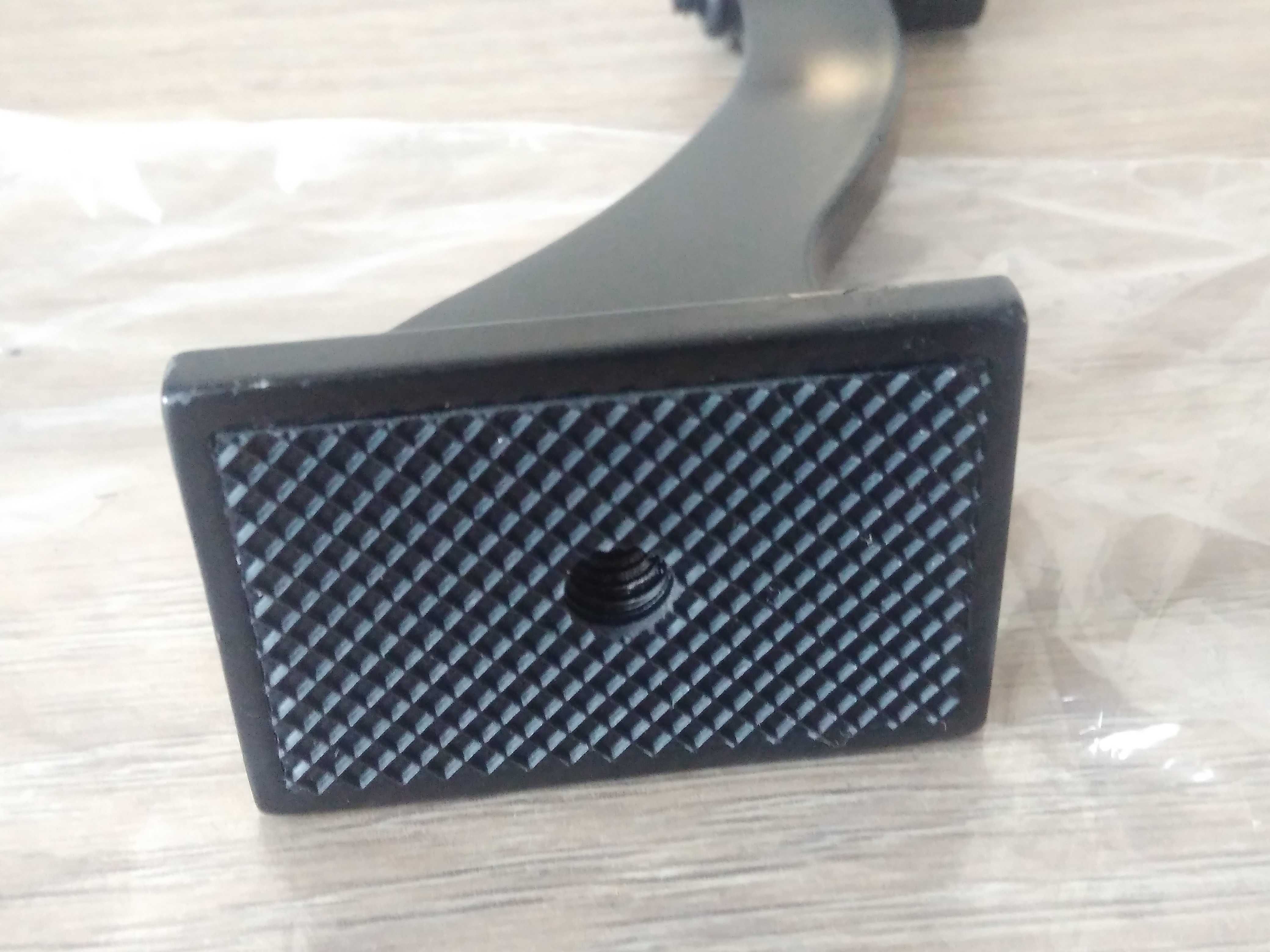 Adapter do statywu lornetkowego metalowy