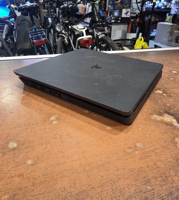 Konsola Ps4 1tb cuh-2216b