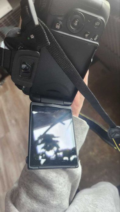 Продам Nikon d5100