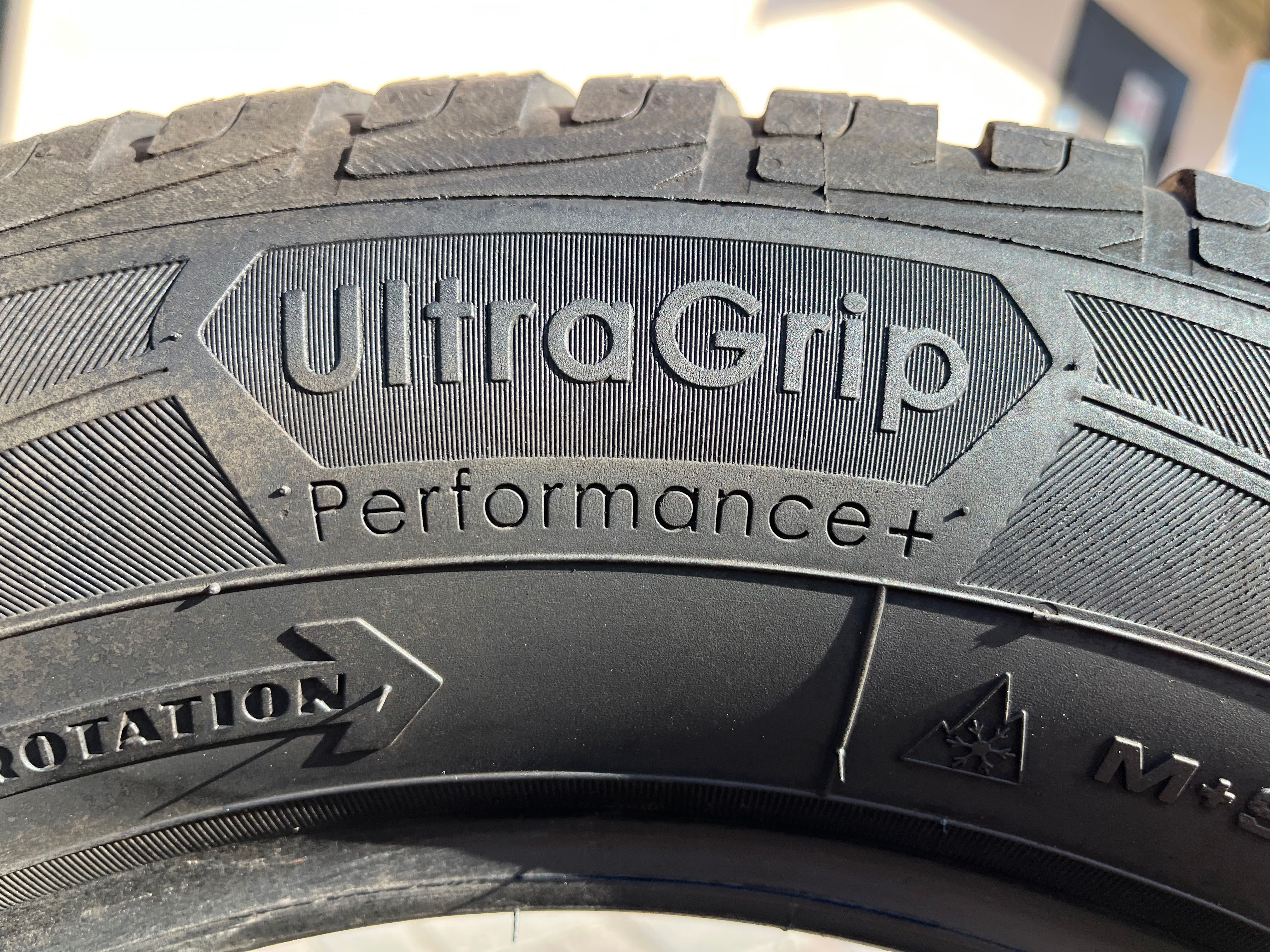 Резина 215/65 r16 Goodyear 4 зимние шины