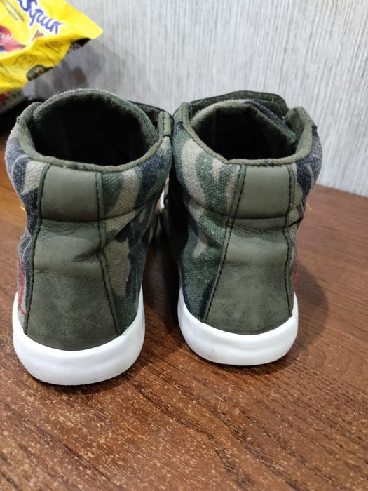 Черевики кроси на осінь