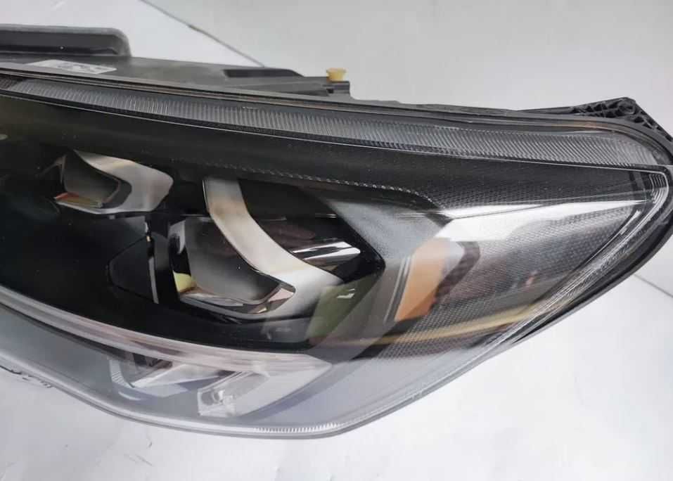 Lampa Ford Focus MK4 full led 12 pin kompletna 2021