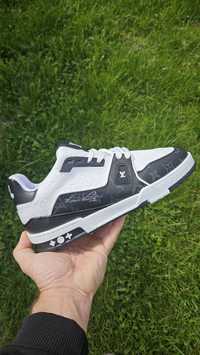 LV Trainer Louis - 40, 41