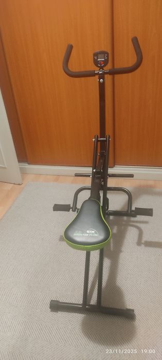 Vendo esta máquina como nova