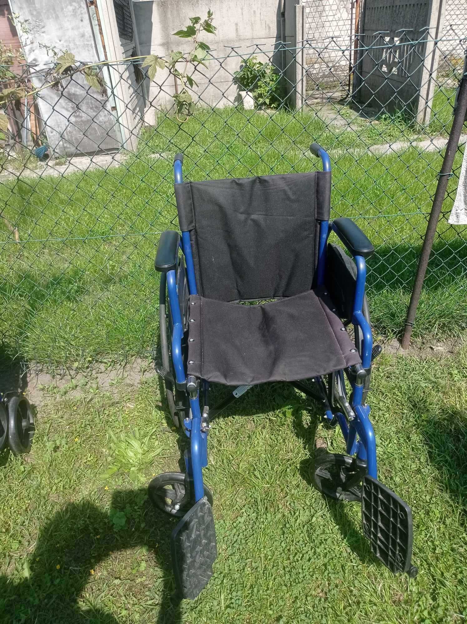 Wózek do transportu niepełnosprawnych