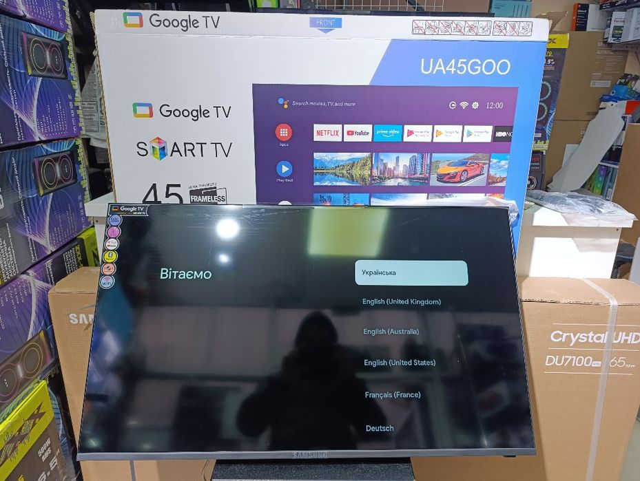 Телевізор Samsung Smart Tv 45 дюймів безрамковий з голосовим керування