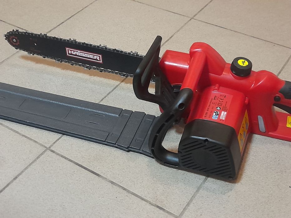 Електро пила ланцюгова 2200wt.