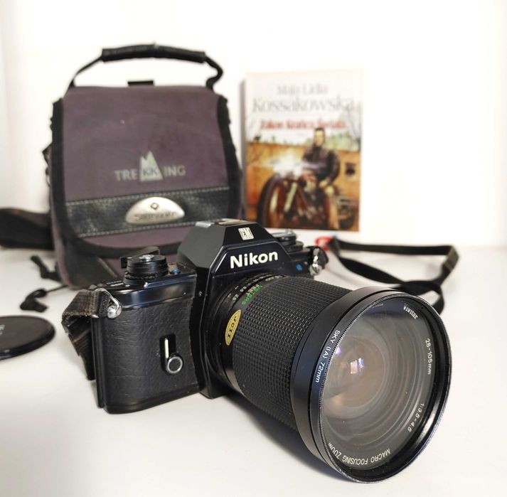 Fenomenalny aparat NIKON EM z Vivitar Macro Zoom MC 28-105 mm 3,5-4,5
