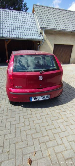 Fiat Punto 2010r niski przebieg stan bardzo dobry